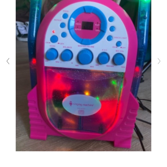 Karaoke Machine - Picture 4 of 4